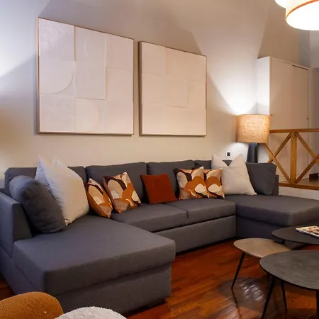 Pantheon Deluxe * Rome