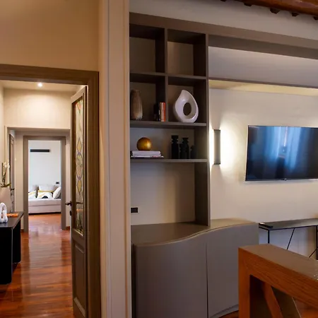 Pantheon Deluxe * Rome